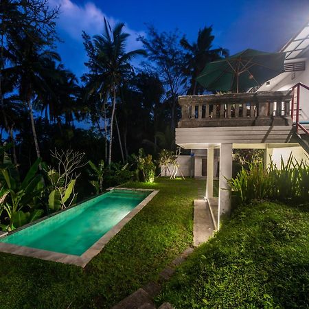 Casa Priya Ubud Villa Exterior photo