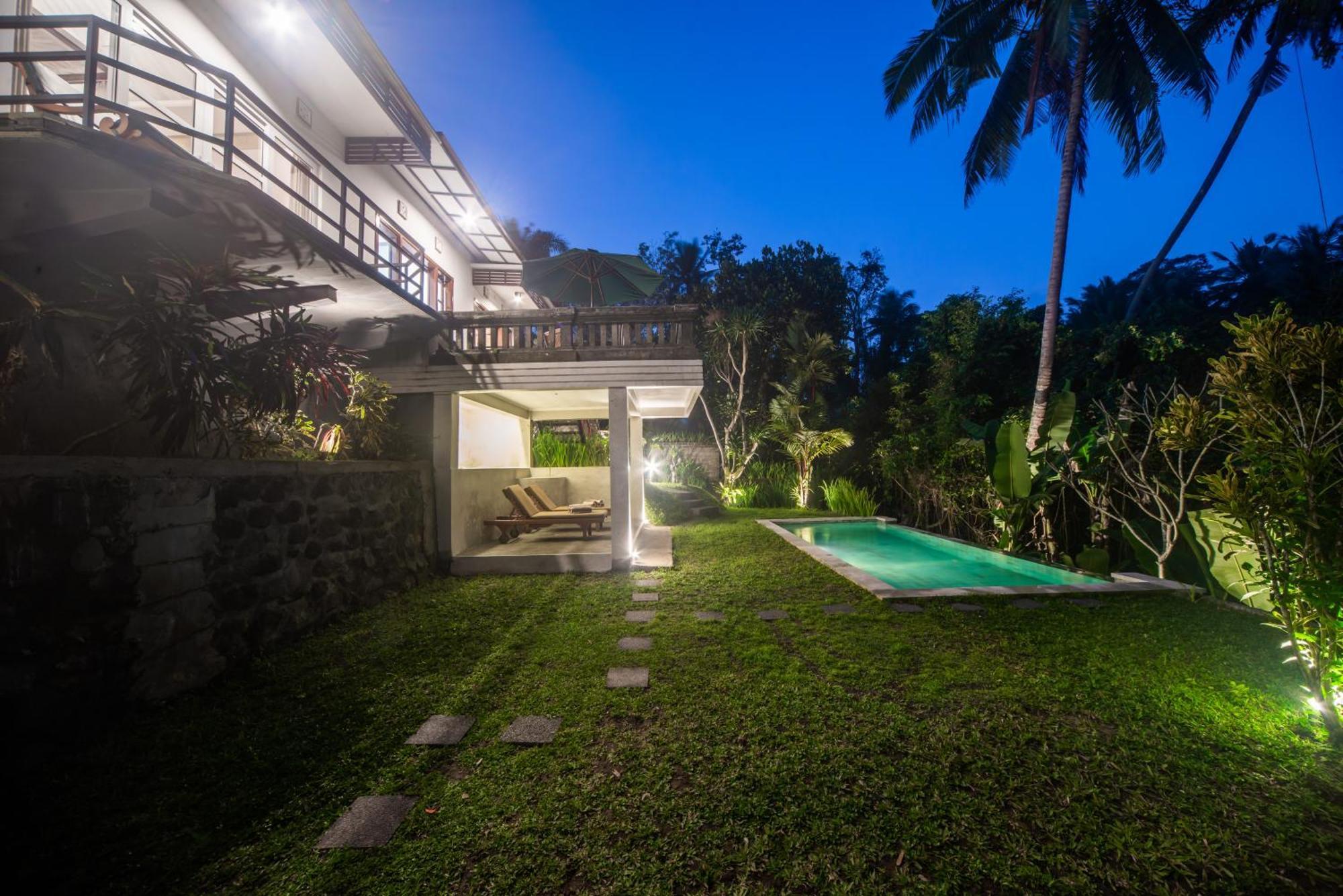 Casa Priya Ubud Villa Exterior photo